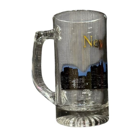VTG New York Skyline Mug Twin Towers Statue of Liberty Tourist Souvenir NYC - Picture 6 of 8